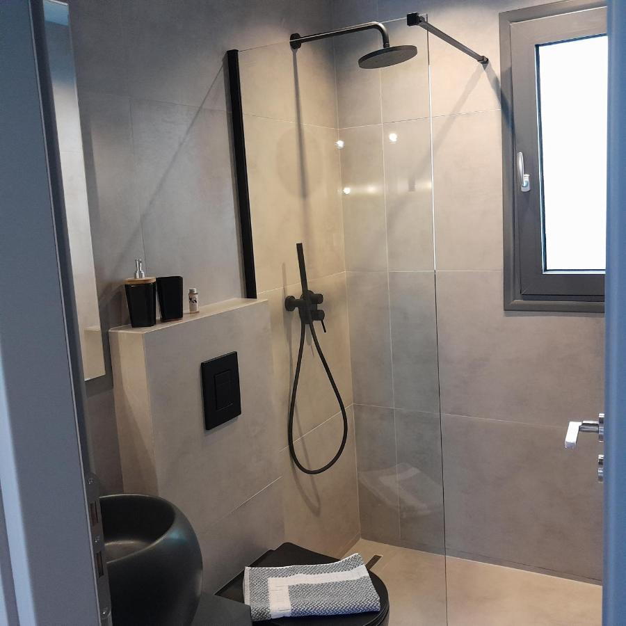 Brand New Flat Near De Bosset Bridge, Argostoli Apartment Exterior photo