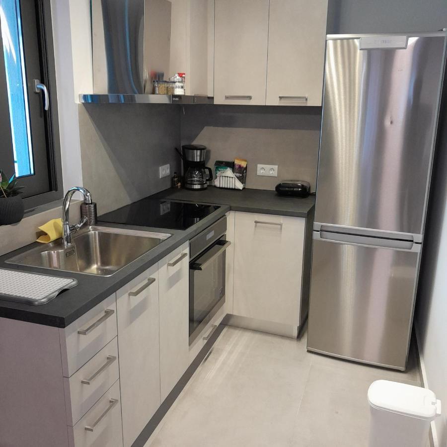 Brand New Flat Near De Bosset Bridge, Argostoli Apartment Exterior photo
