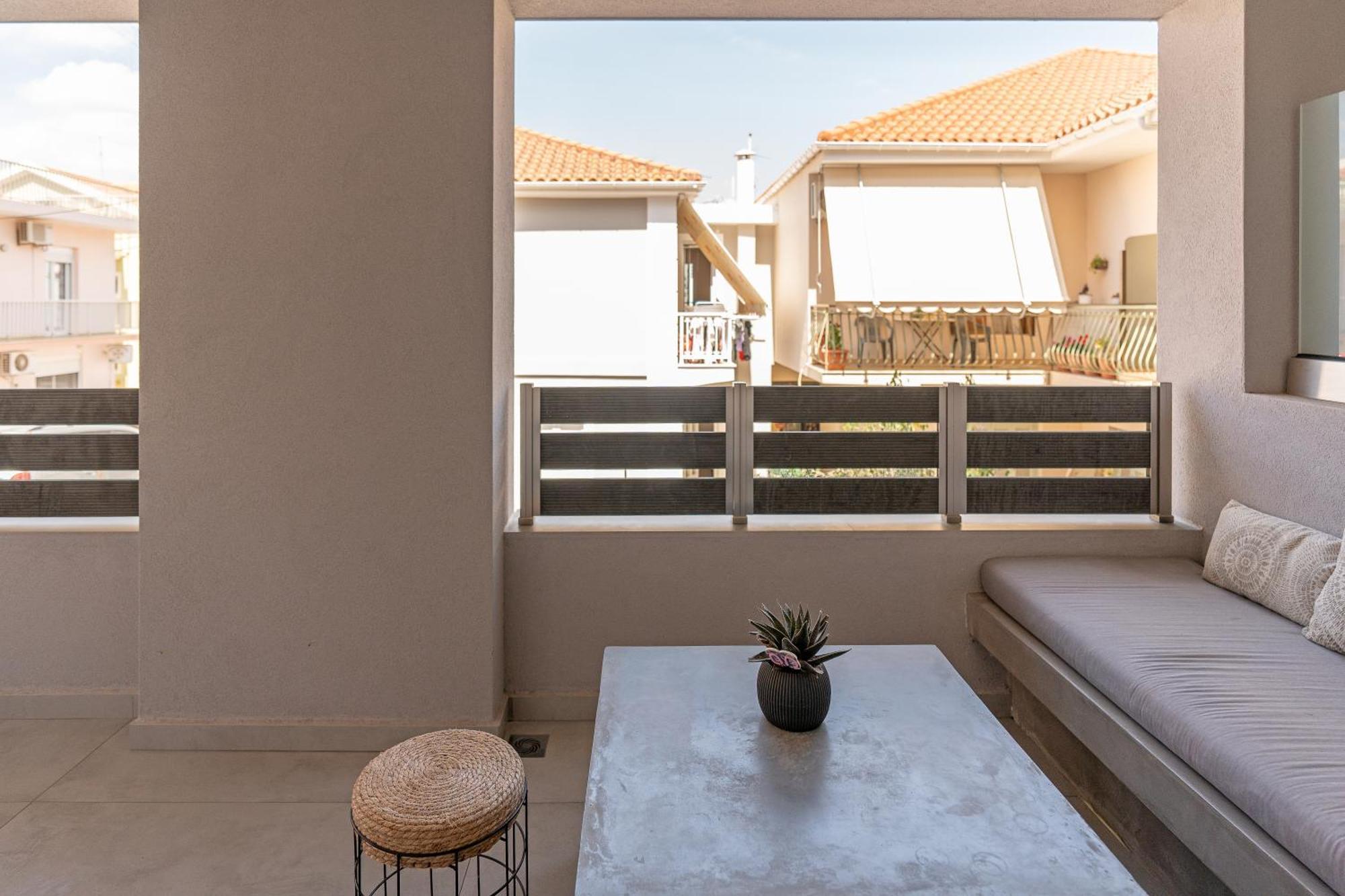 Brand New Flat Near De Bosset Bridge, Argostoli Apartment Exterior photo